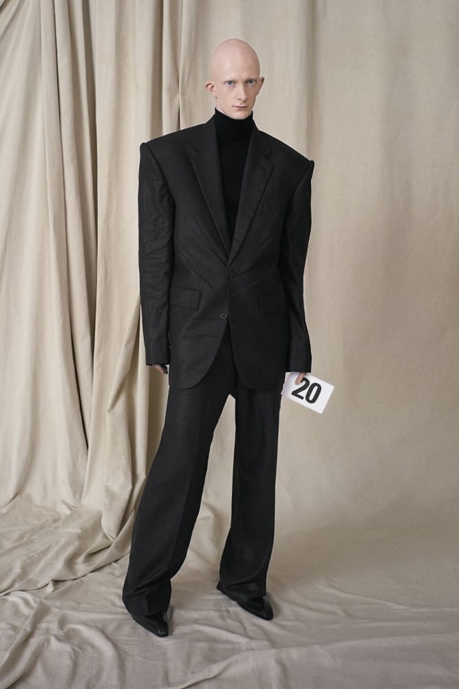 BALENCIAGA COUTURE_20 (667×1000)