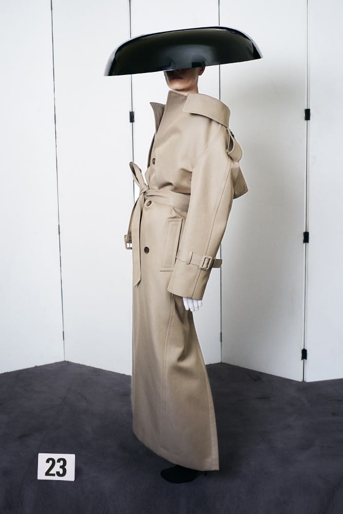 BALENCIAGA COUTURE_23 (667×1000)
