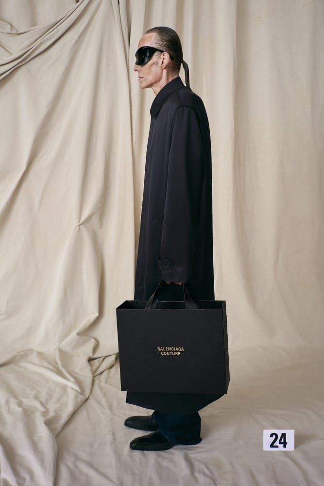 BALENCIAGA COUTURE_24 (667×1000)