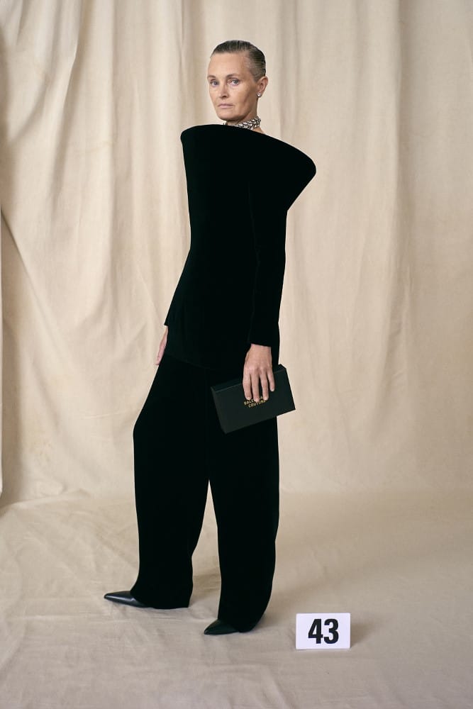 BALENCIAGA COUTURE_43 (667×1000)
