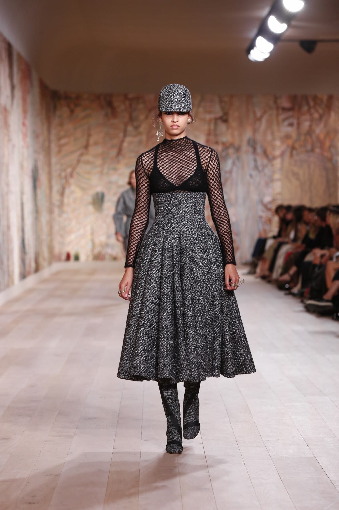 DIOR_HC_AW21-22_LOOK-02 (1333×2000)