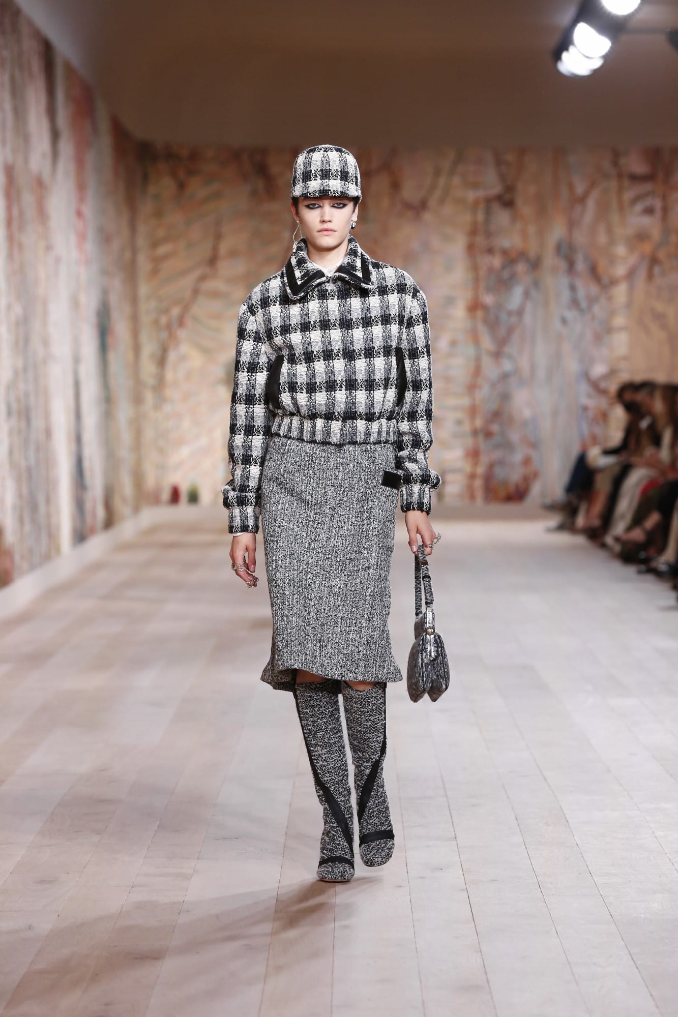 DIOR_HC_AW21-22_LOOK-19 (1333×2000)