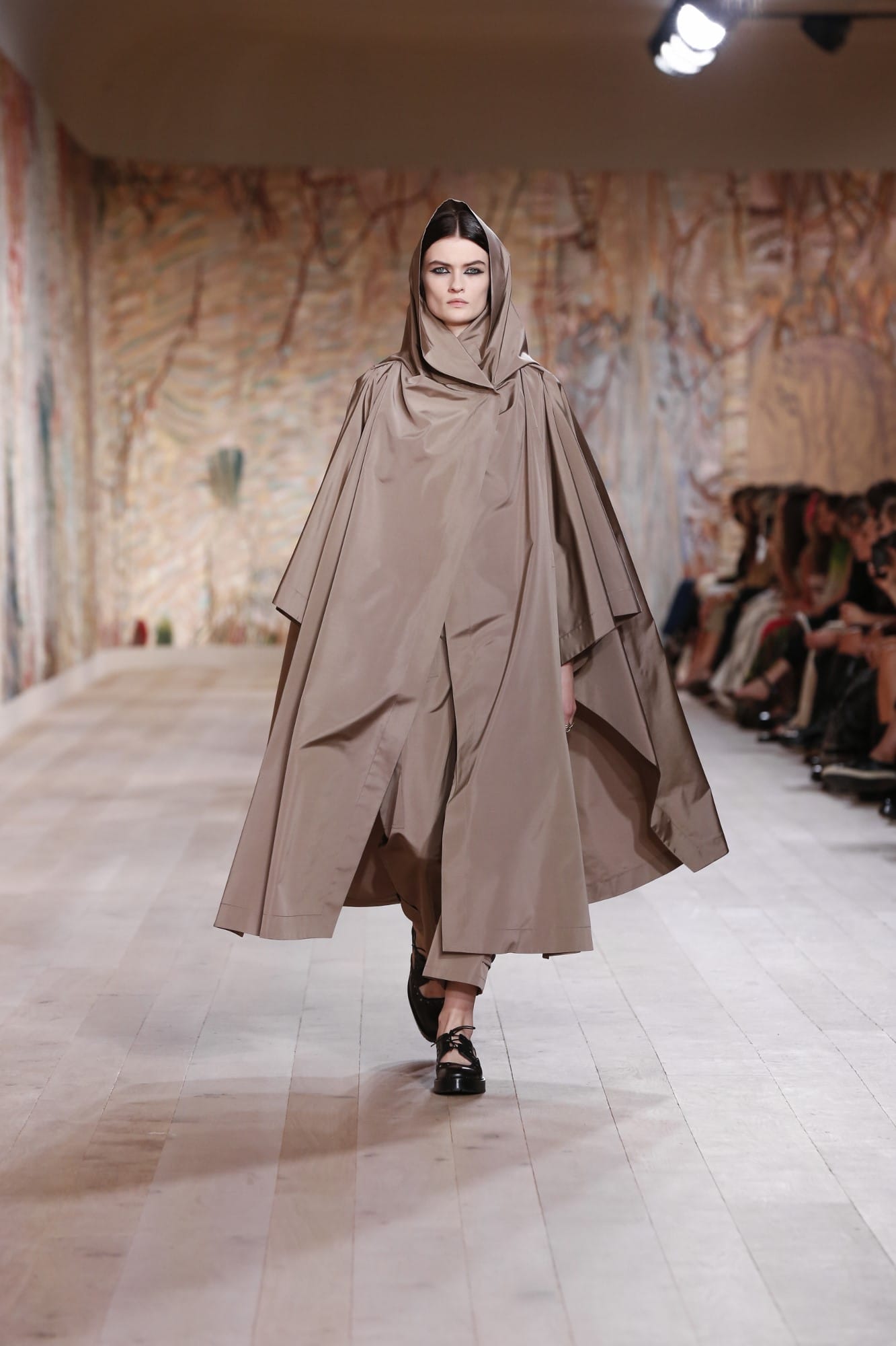 DIOR_HC_AW21-22_LOOK-31 (1333×2000)