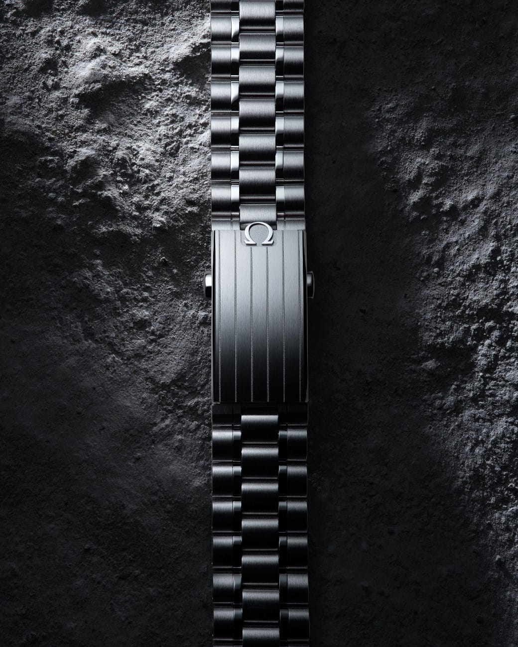 7-_OMEGA310-30-42-50-01-002SteelSteelBracelet (1040×1300)