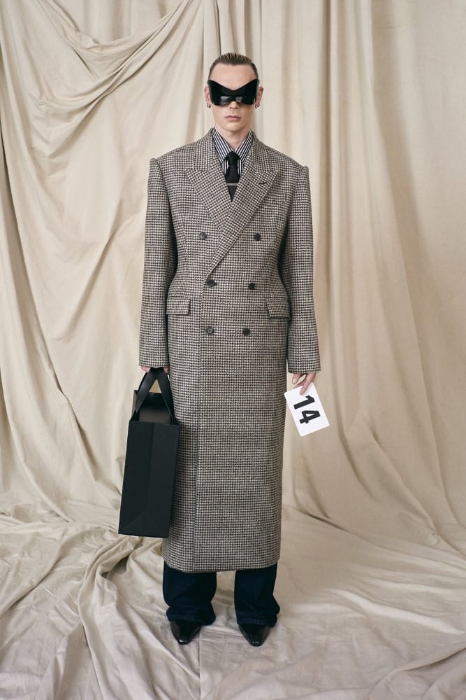 BALENCIAGA COUTURE_14 (667×1000)