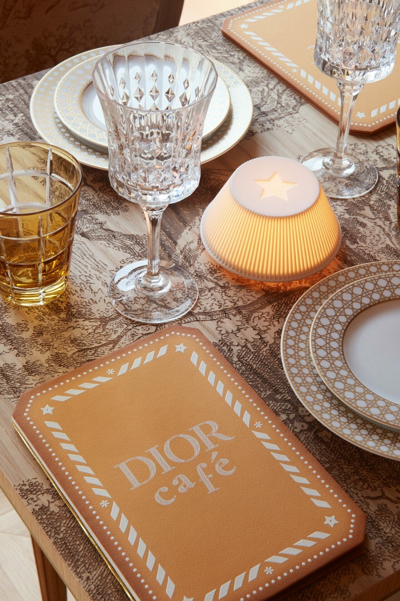 DIOR x HARRODS_2022_Dior Café © Adrien Dirand13 (1)