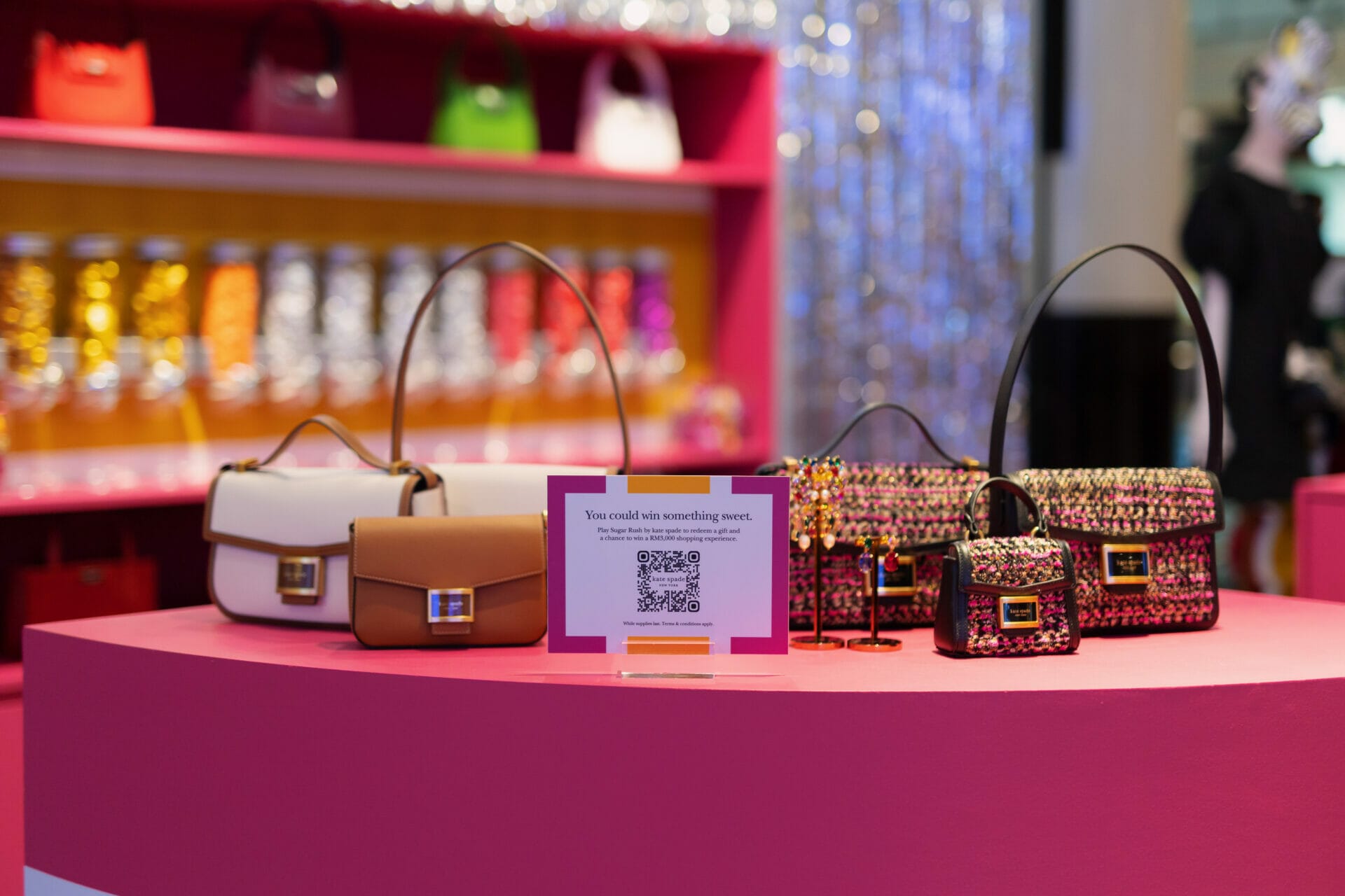 KateSpadeSunwayPyramidPopUp-07_C3739-PhotobyAllIsAmazing