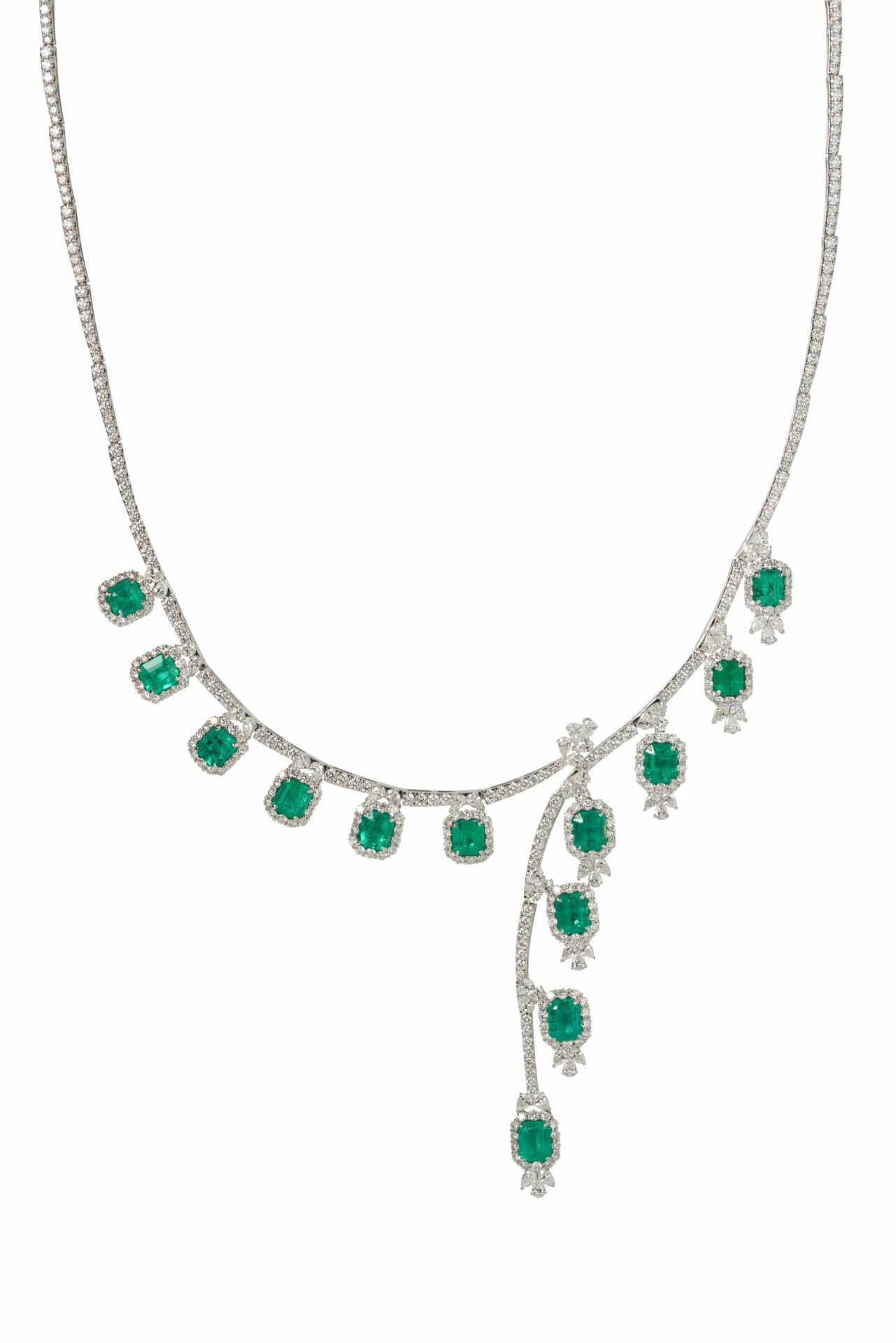 Luxurious Lustre Necklace