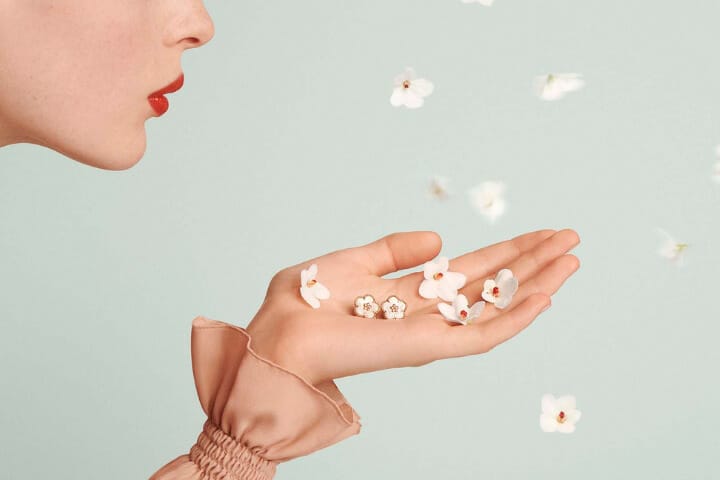 Van Cleef & Arpels 为 Lucky Spring 系列再添诗意新作
