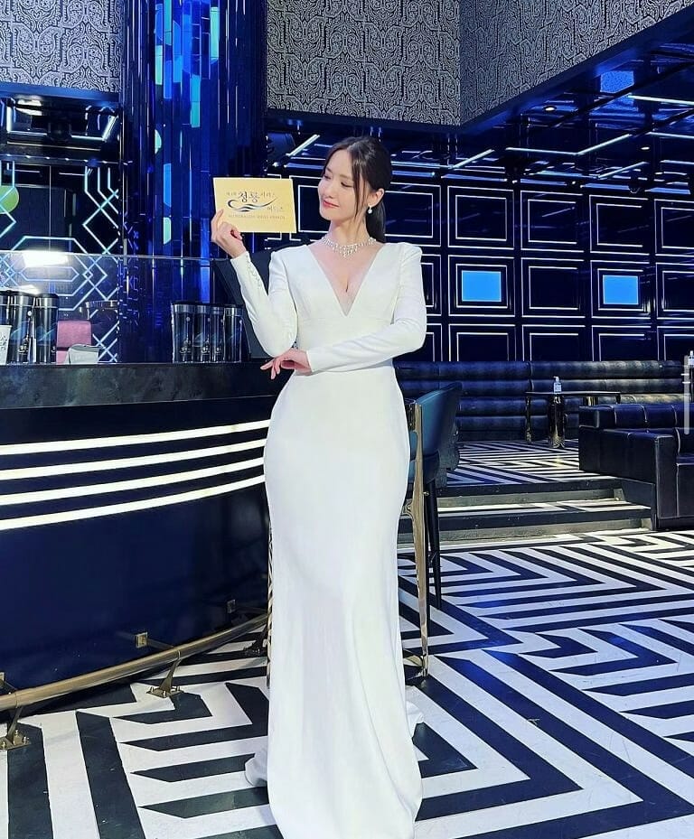 Celebrities Who Embraced Weight Celebrities Who Embraced Weight