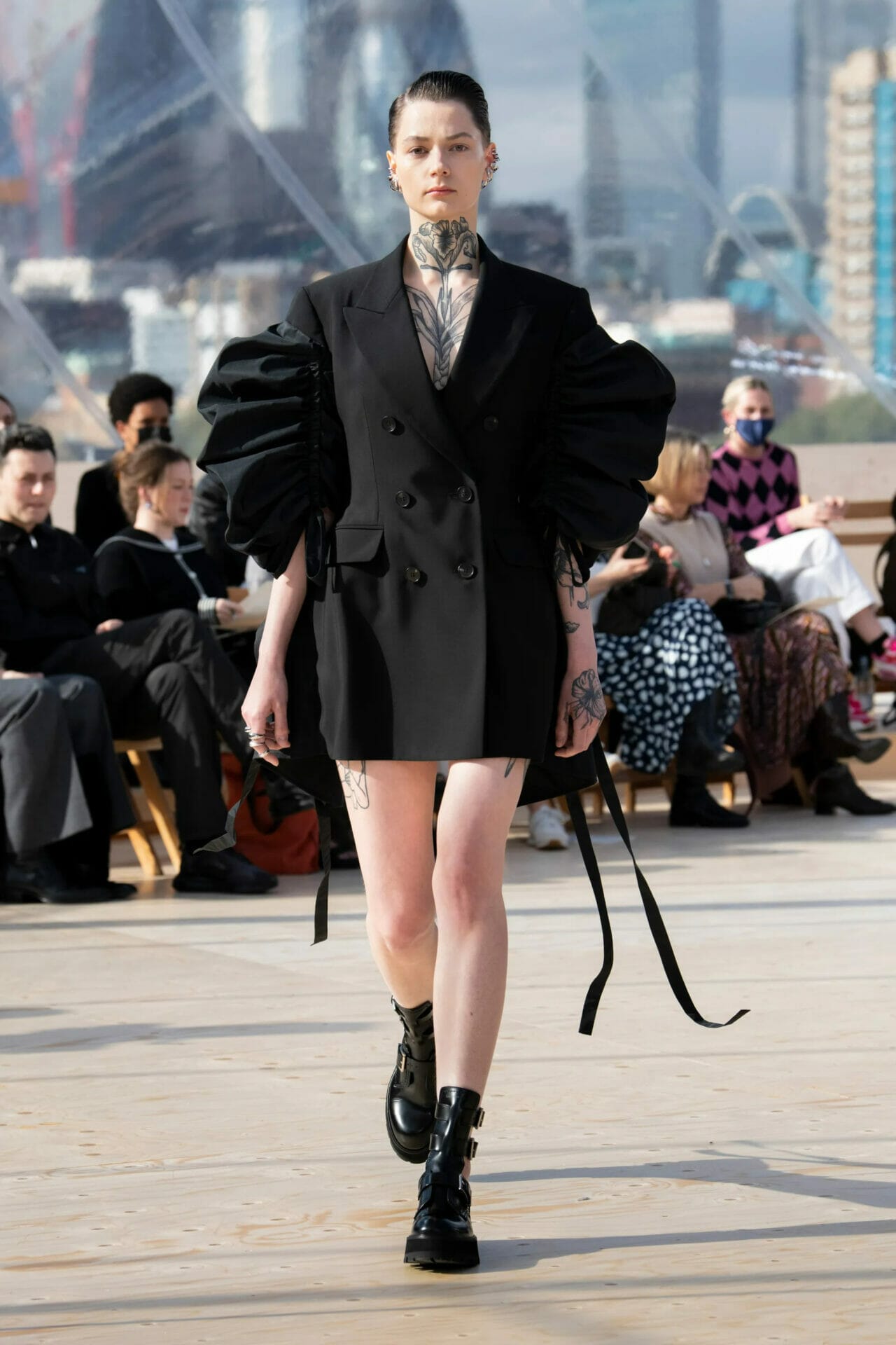 00001-AlexanderMcQueen-Spring-22