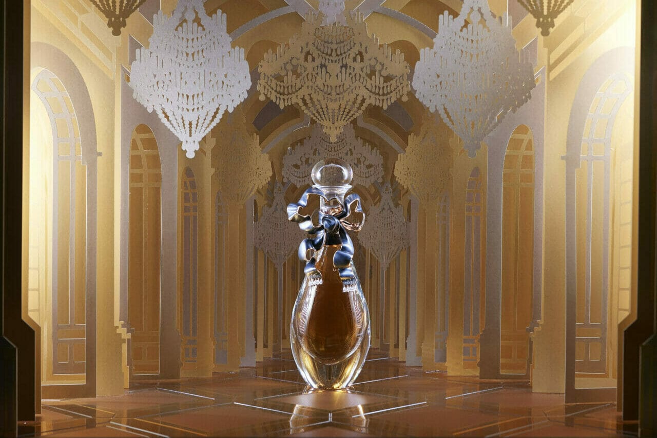 Dior L’Or de J’adore 展览讲述经典香氛的里程碑
