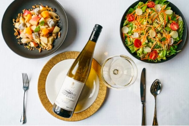 meiyu li female sommelier meiyu li female sommelier