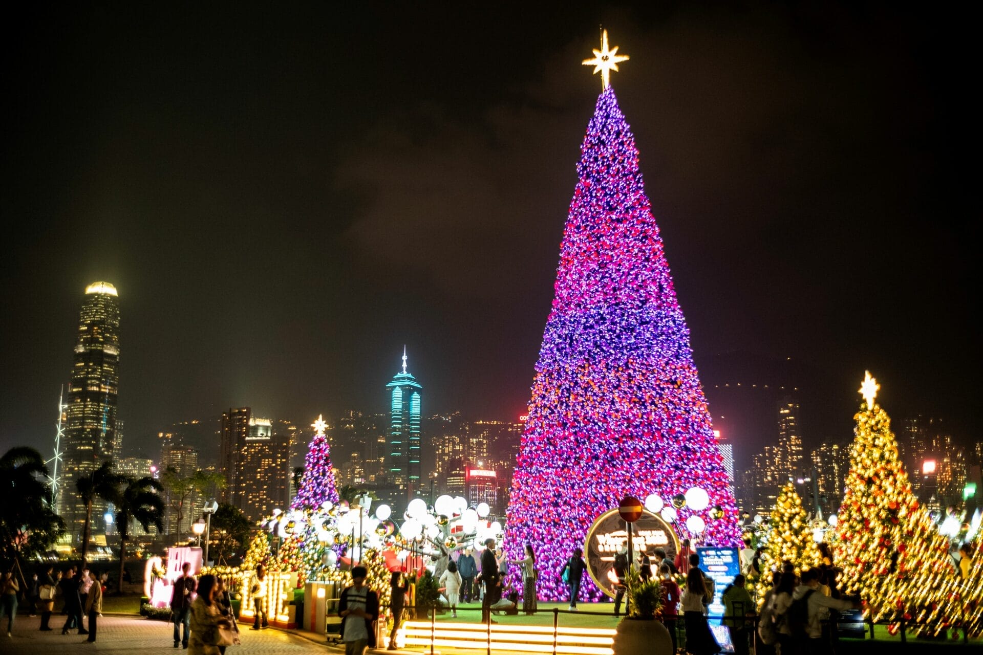 iconic christmas trees 