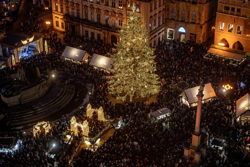 iconic christmas tree
