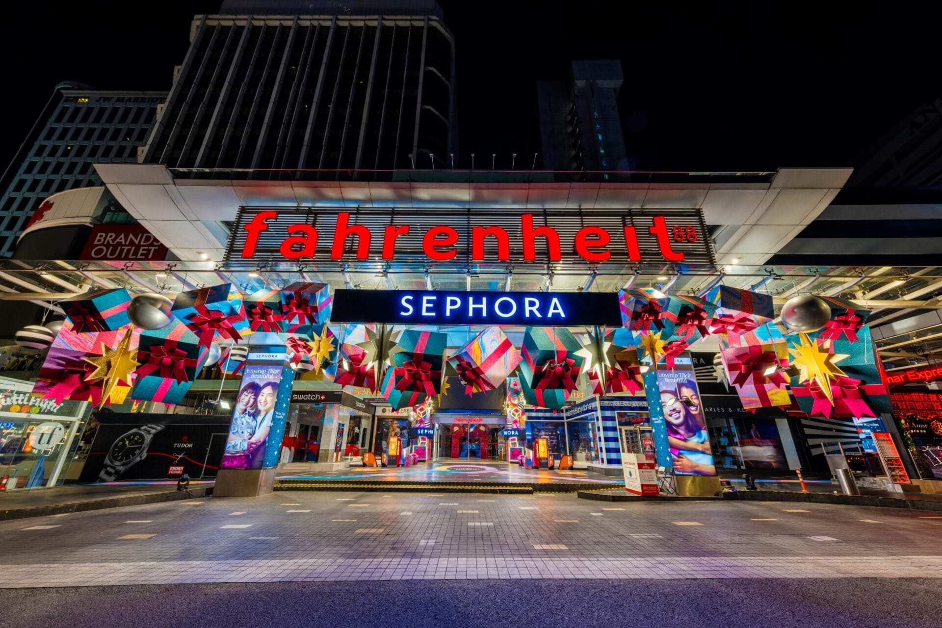 Sephora Unwrap Their Beautiful Sephora Unwrap Their Beautiful