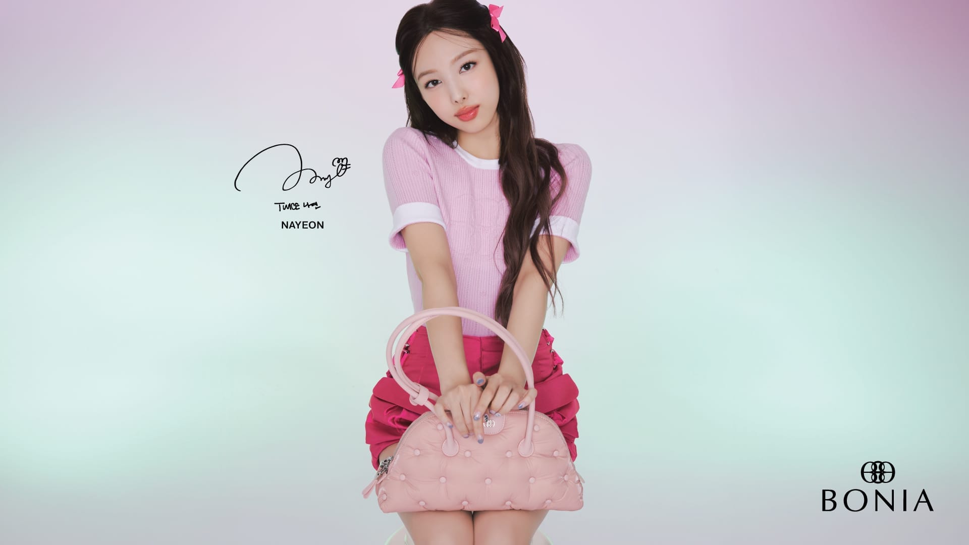 BONIA Brand Ambassador Nayeon BONIA Brand Ambassador Nayeon