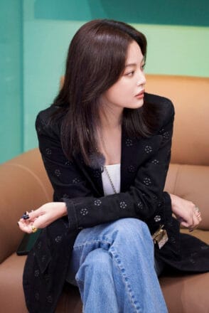 Xin Zhilei‘s Chanel Look