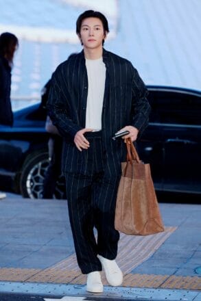 Korean Celebrities airports looks