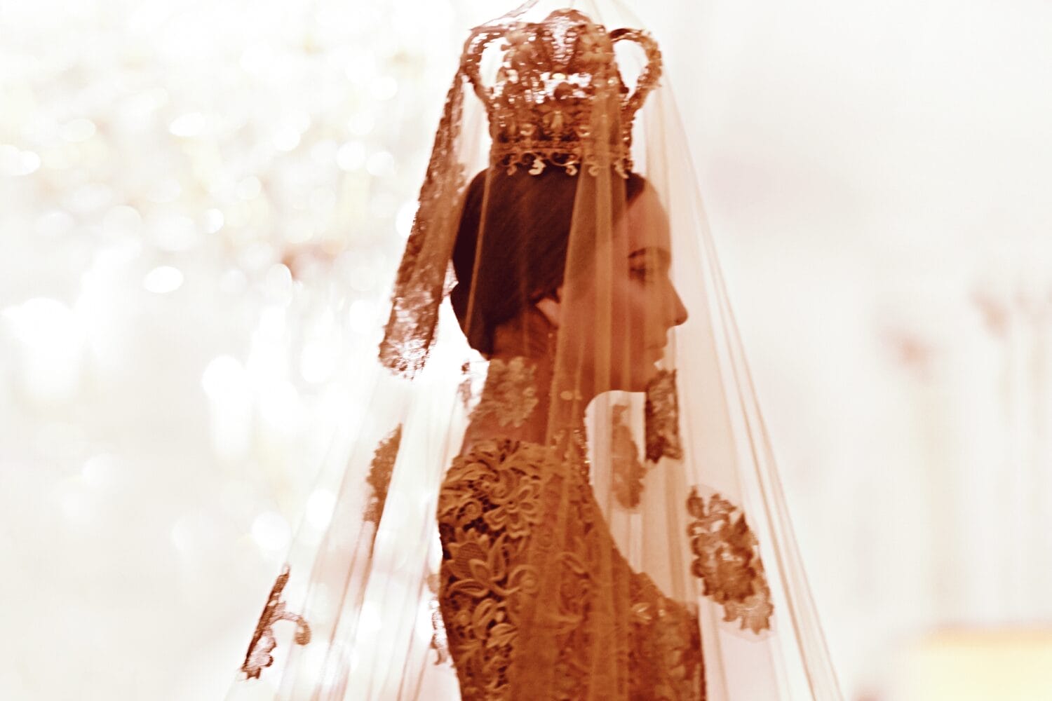 Dolce & Gabbana《杜嘉班纳匠心艺境》展览，致敬手工艺制作