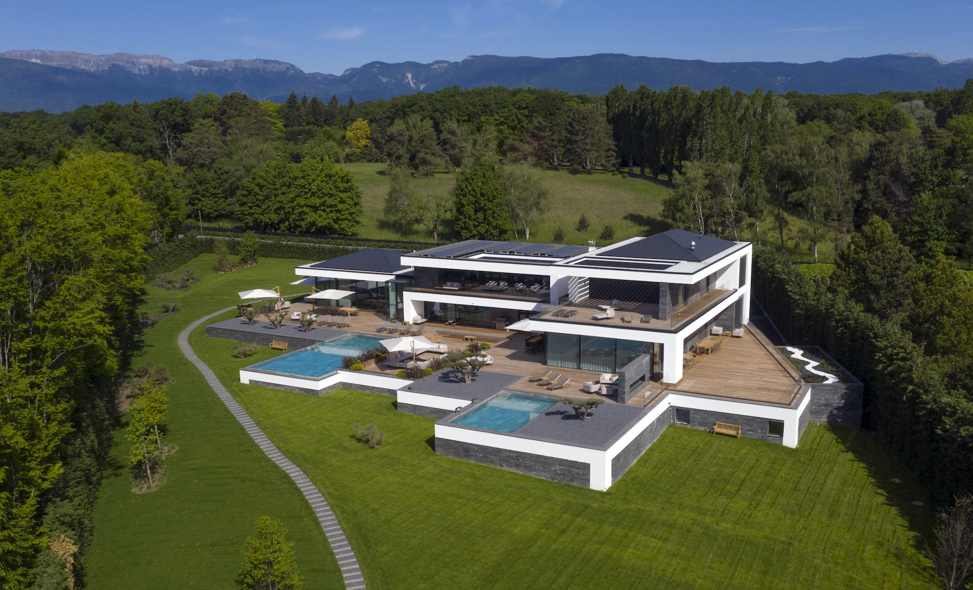 luxury resorts hotels 2024