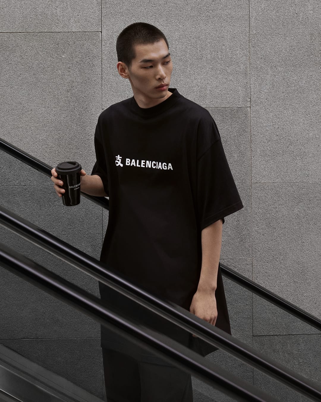 BALENCIAGA SPRING 25 EXCLUSIVE RELEASE – ALIPAY LOOK IMAGE 2