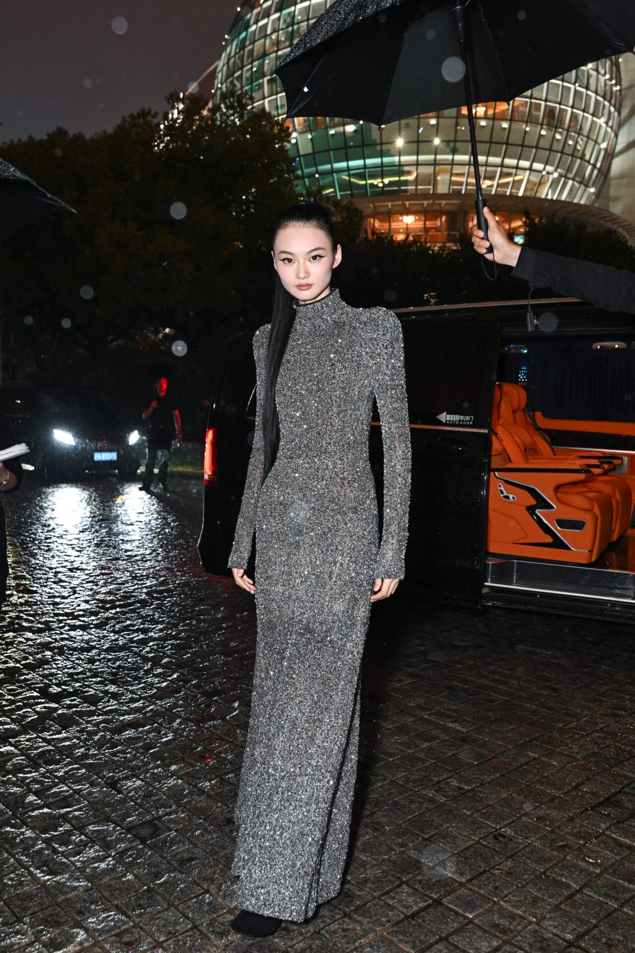 BALENCIAGA SPRING 25 VIP IMAGES_HE CONG 2