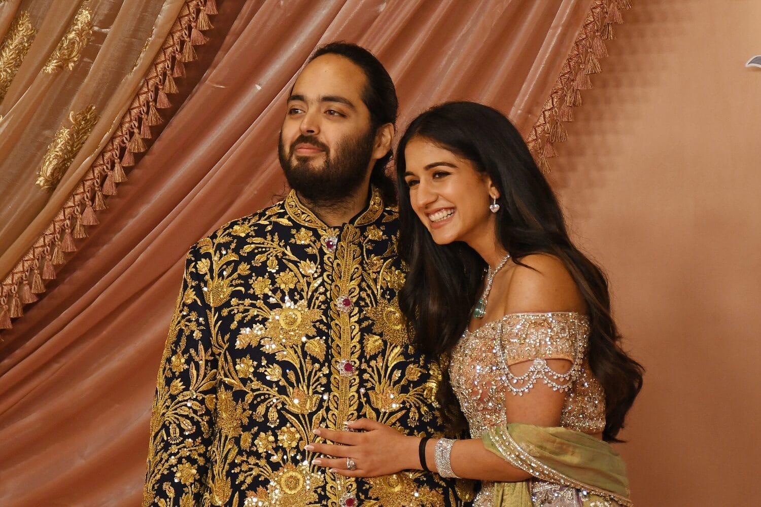 印度首富为幼子Anant Ambani举办世纪婚礼，政商名人云集！