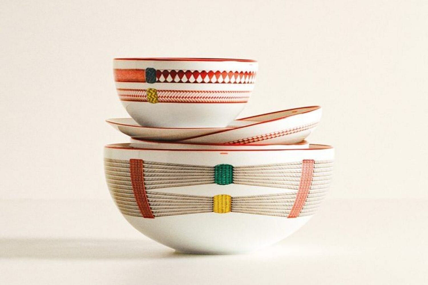 时尚精品餐盘用具 增添别致格调