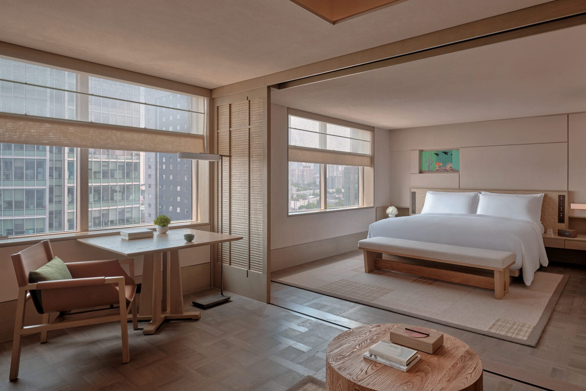 SHAAL_Deluxe Suite King_Bedroom