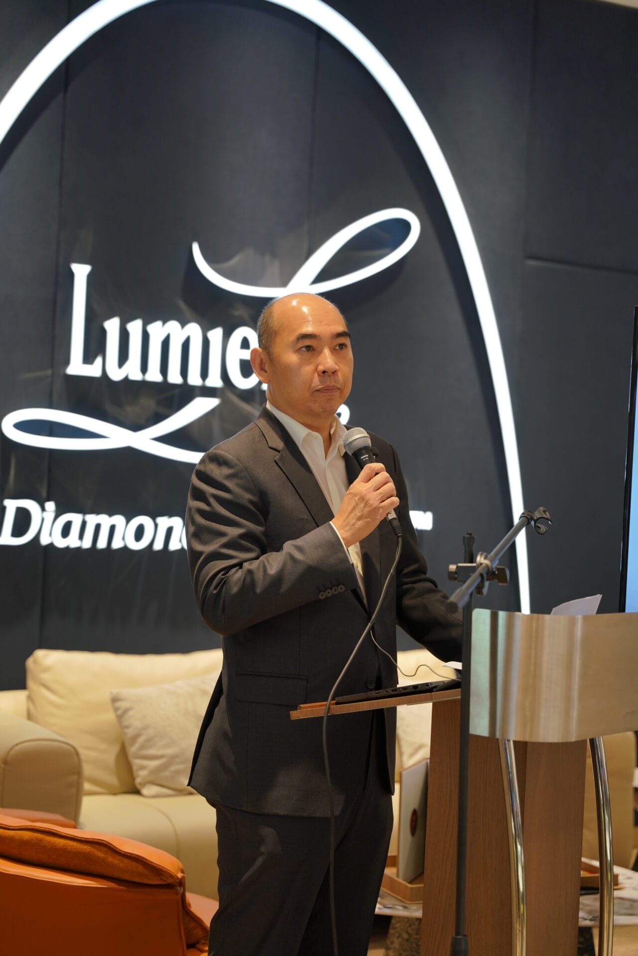 tomei_0008_DSC06418.JPG