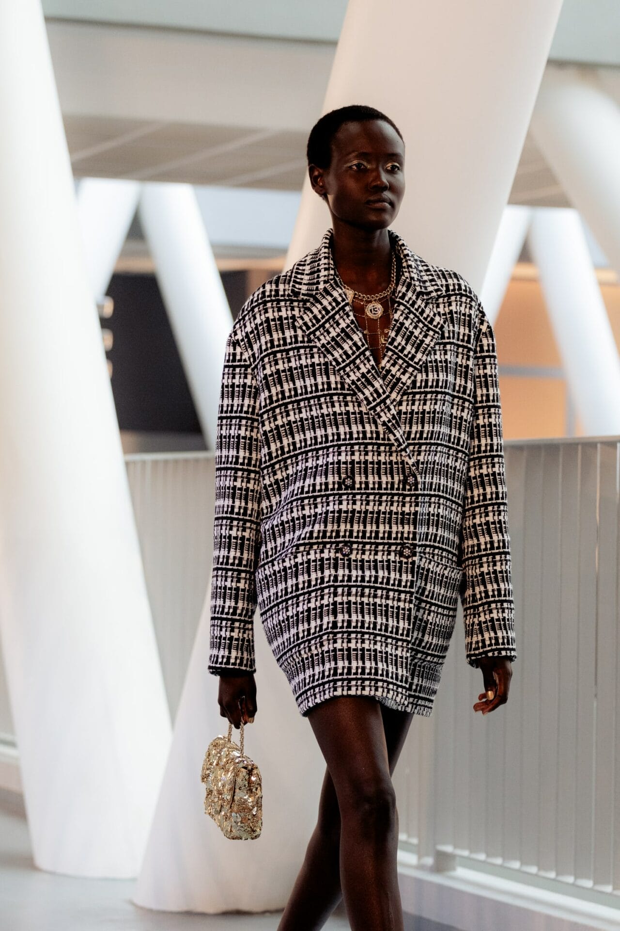 chanel_25c-replica-in-hong-kong-show_ambiance_copyright-chanel-48-LD