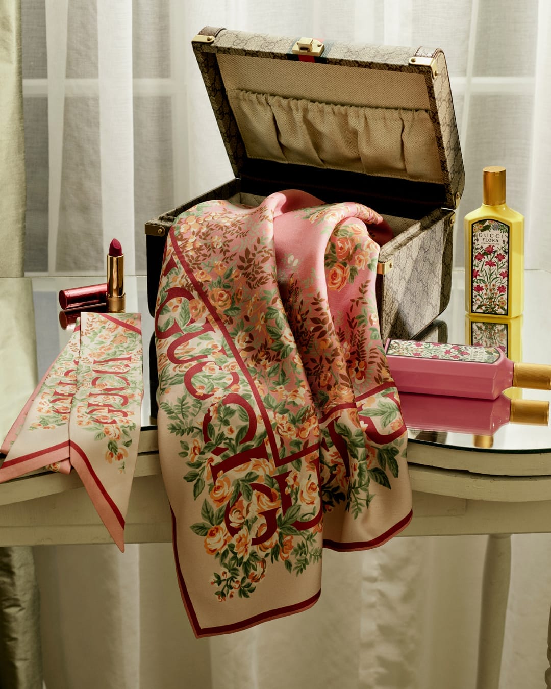 OFFICIAL CROP_GUCCI-VDAY-MARSHALL_16_121