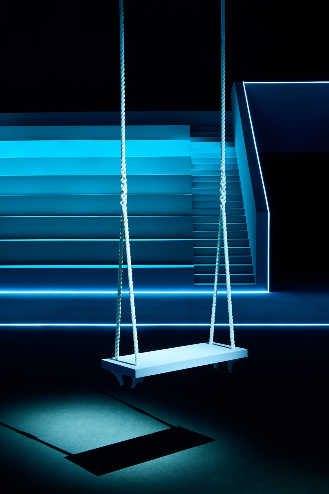 EMPTY – MISE EN SCENE BY ROBERT WILSON, © ADRIEN DIRAND (16)