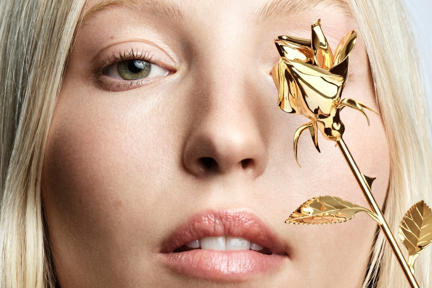 花卉珠宝绽放春日之美