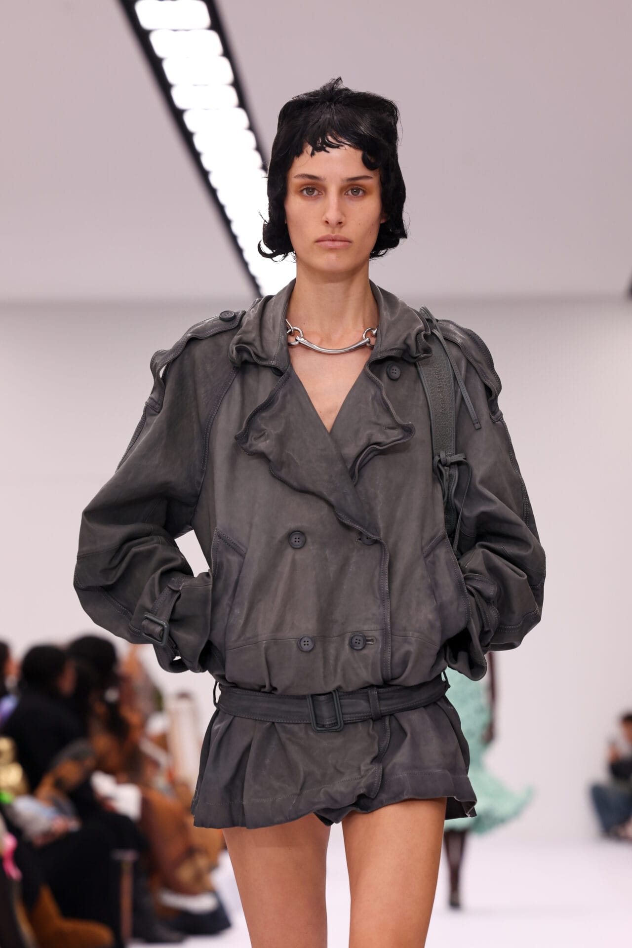 Acne Studios: Runway – Paris Fashion Week – Womenswear Spring-Summer 2025
