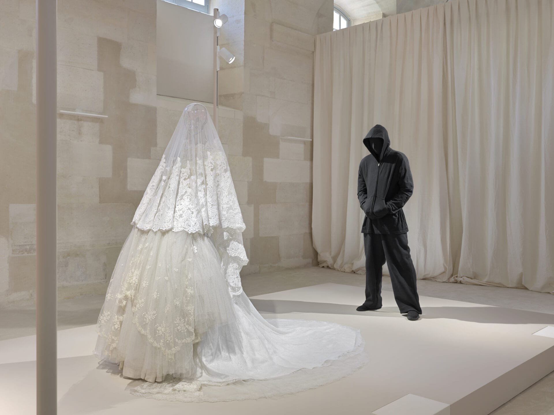 BALENCIAGA BY DEMNA EXHIBITION IMAGE 2_ANNIK WETTER