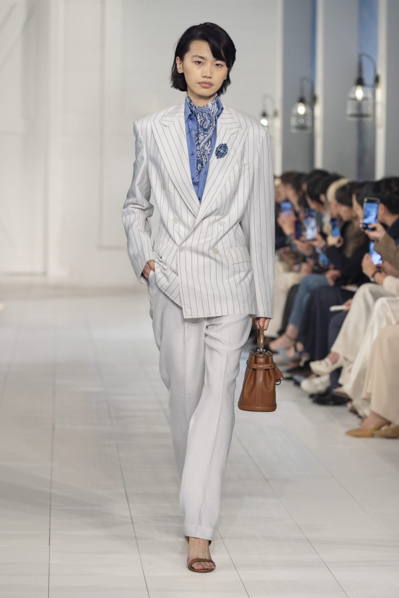 STILLS_RUNWAY_FULL_LOOK_0007