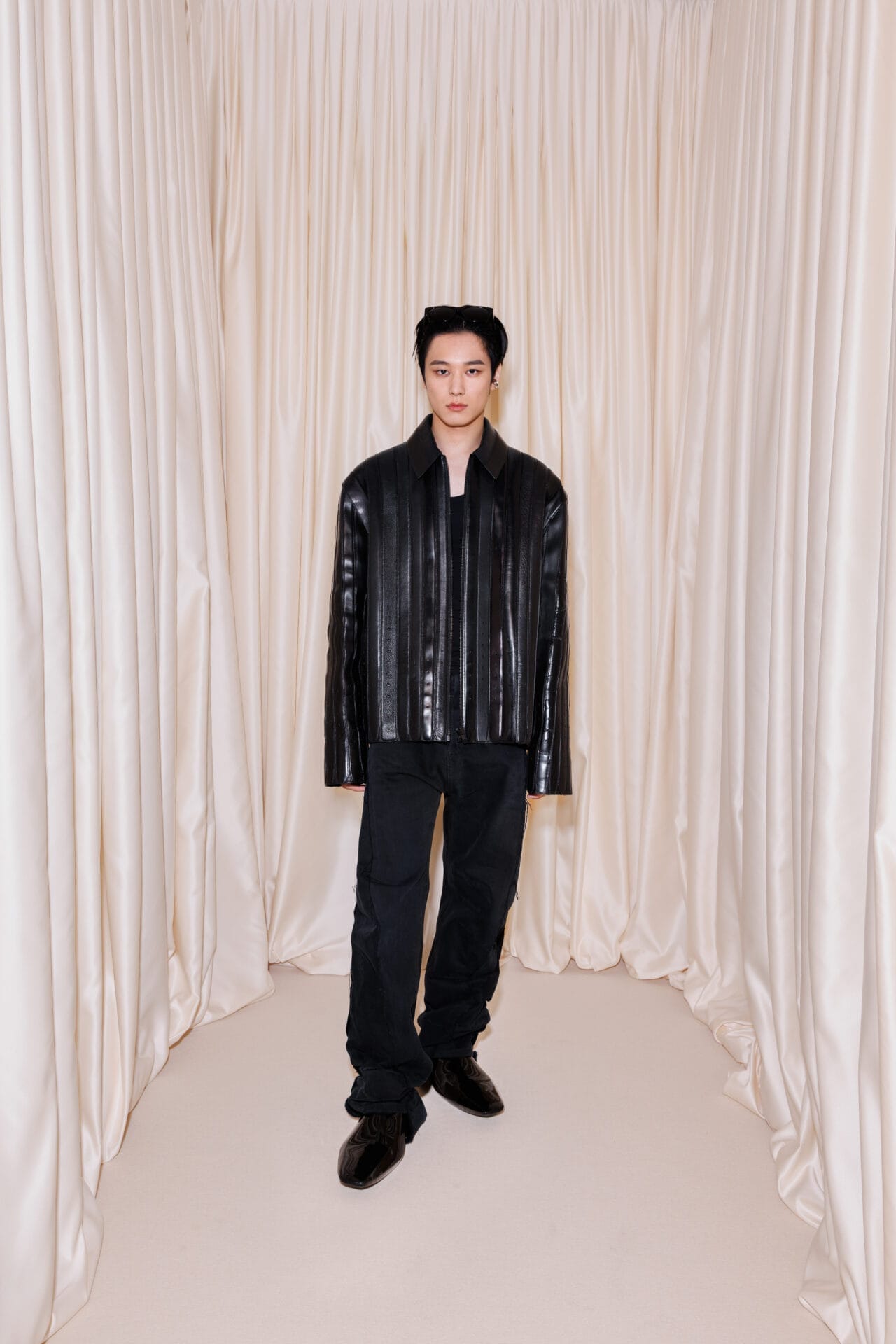 BALENCIAGA COUTURE 54 VIP IMAGE_German Larkin – Juyeon
