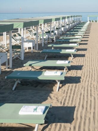 Longchamp Beach Club