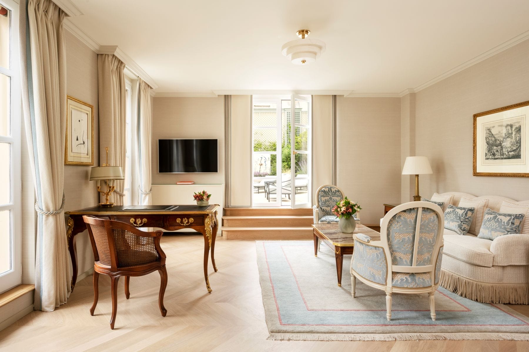 Le Bristol Paris – Suite Terrasse Azur – 2