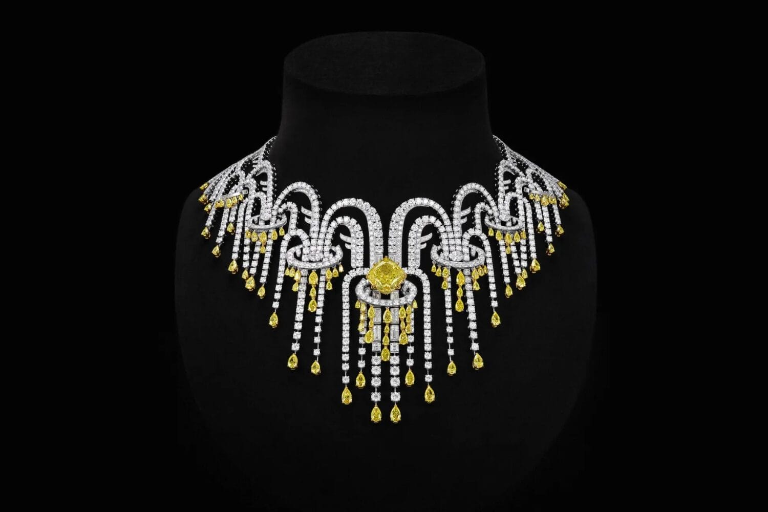 FENDI 2025 高级珠宝系列：Eaux d’Artifice 罗马喷泉的百年华章