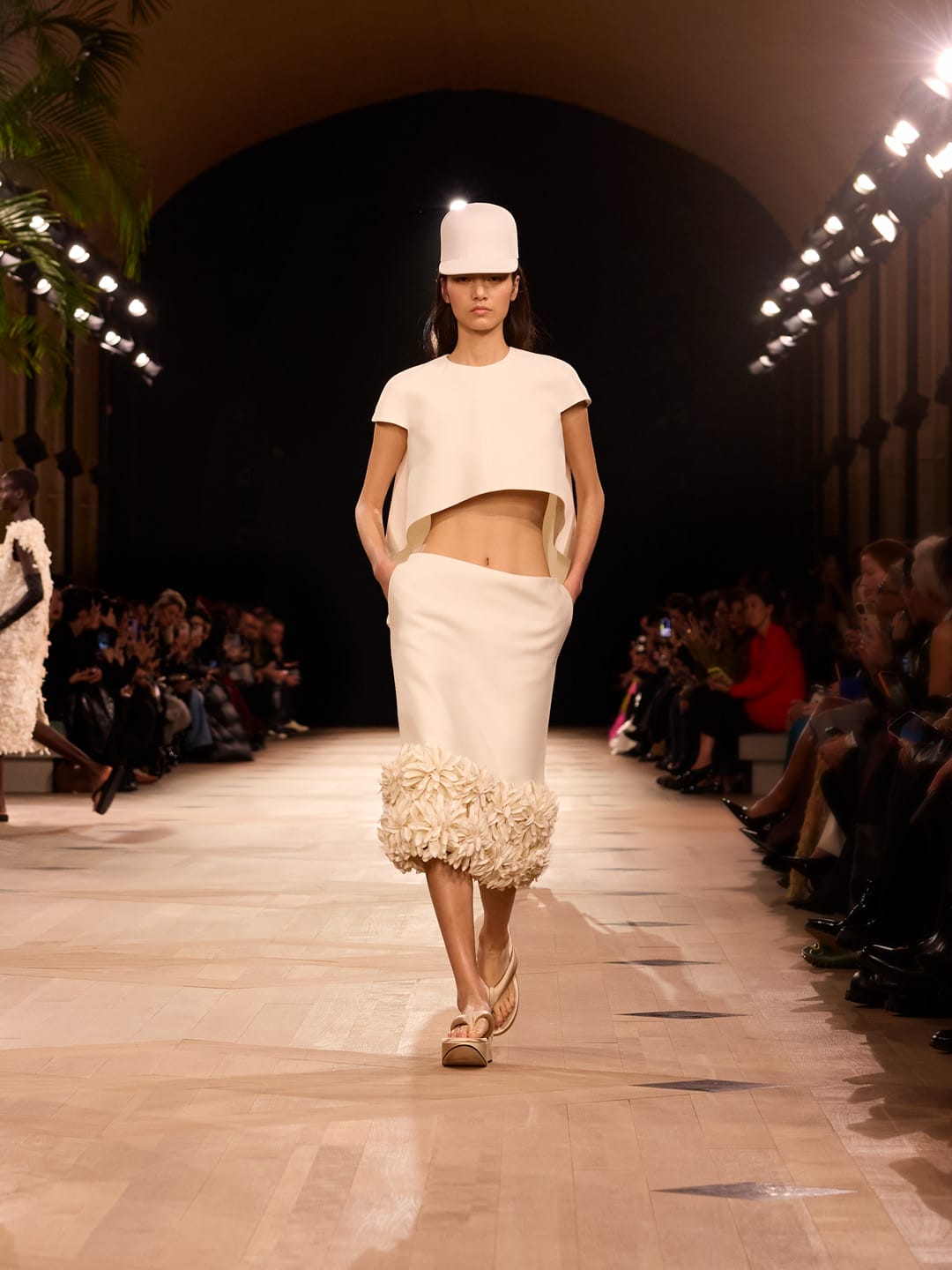 BALENCIAGA SUMMER 26 LOOK 32_QUIYUE