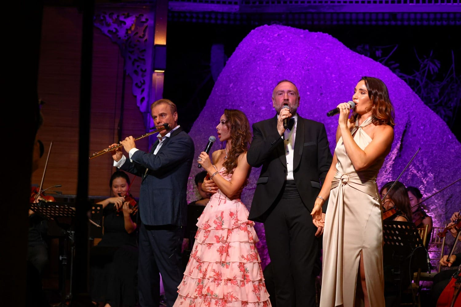 Opera In Paradise 国际巨星唱响永恒之夜