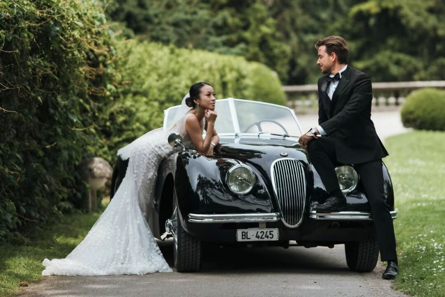 YTL 杨忠礼集团千金 Rebekah Yeoh 的华美婚纱造型